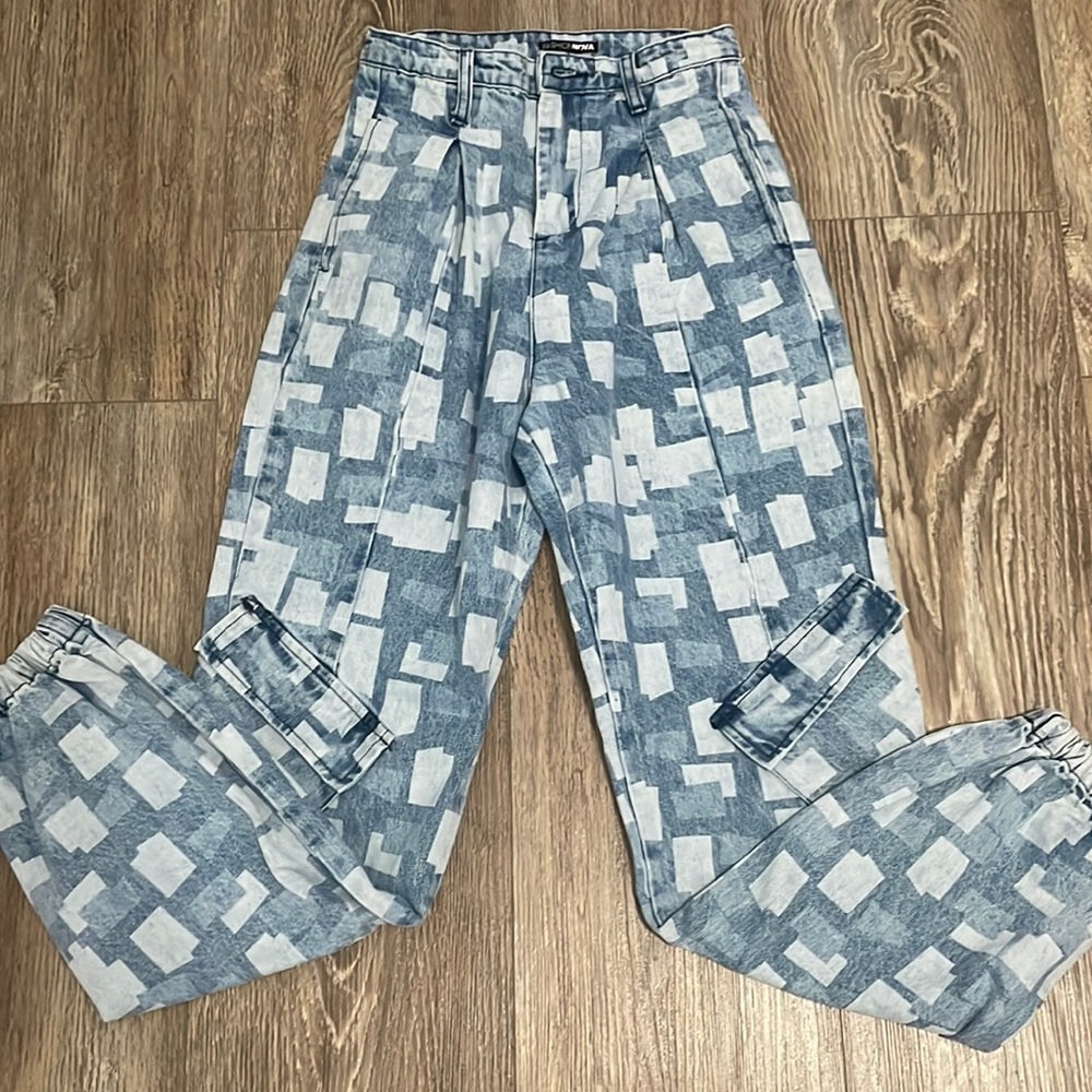 Fashion nova pants
